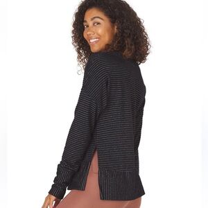 Glider Shaker Knit Pullover Black White Mini Stripe Size S